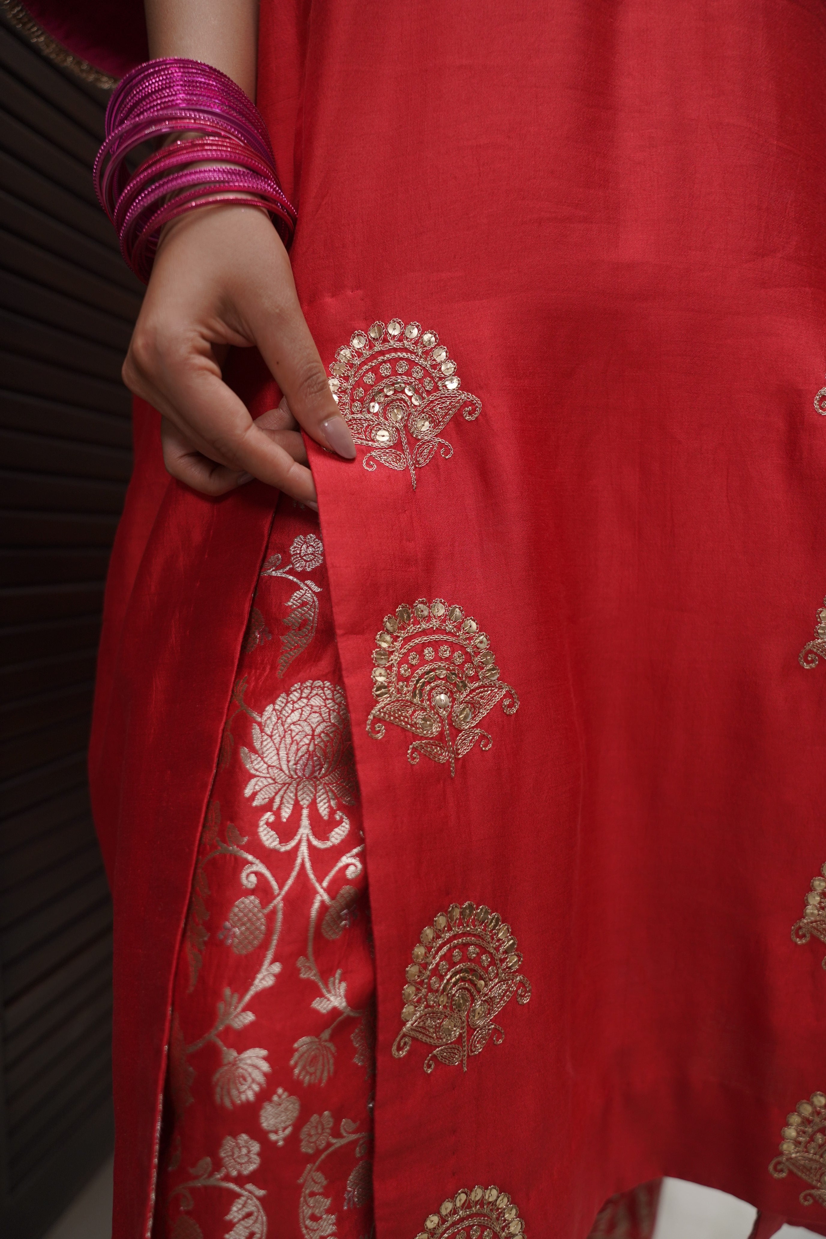 Banno Banarasi Chogga Set
